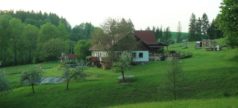 České Petrovice – zajímavý kout Orlických hor Na samotě u lesa